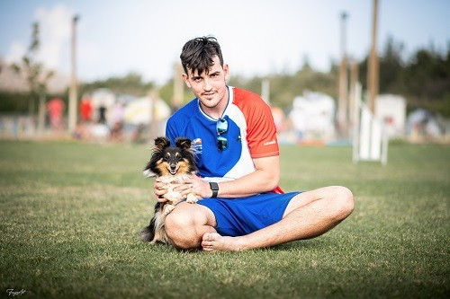 River Of Glitter Rain Brune des Crocs de Provence